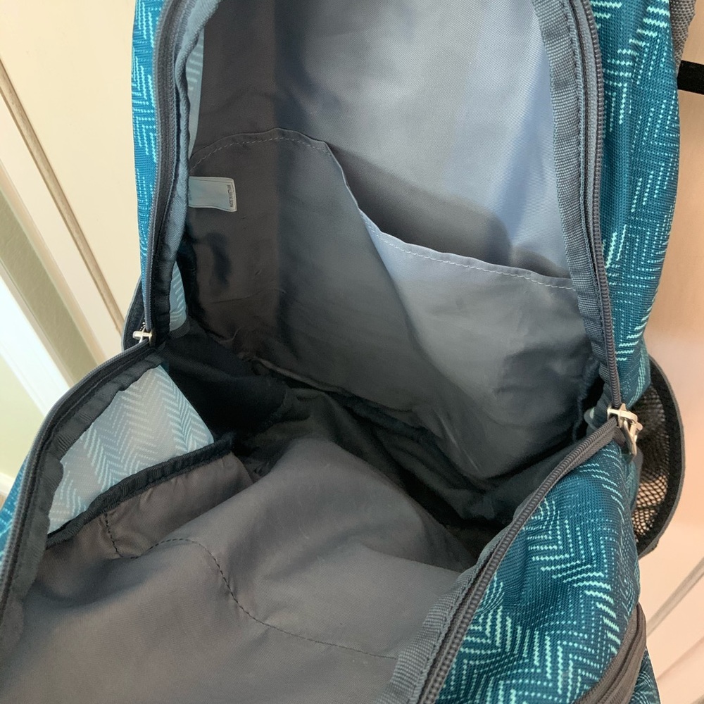 Adidas Backpack - Picture 2 of 7